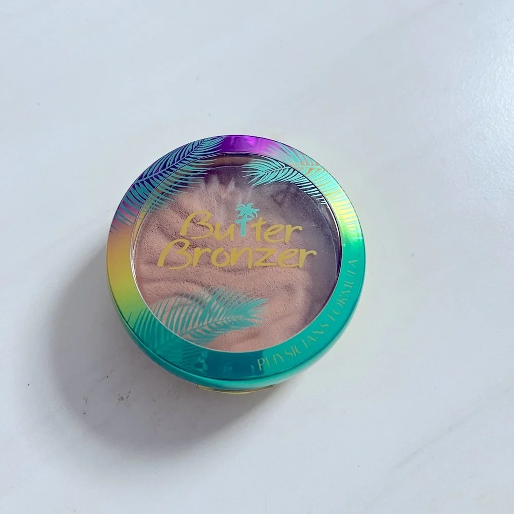 Nwot butter‎ bronzer light